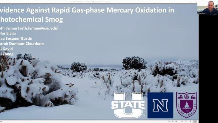 Evidence Against Rapid Mercury Oxidation in Photochemical Smog